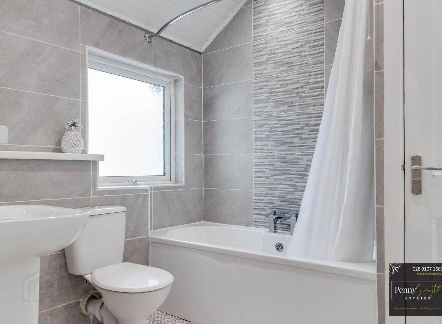 121 Rathgael Road, Bangor, BT19 1RU