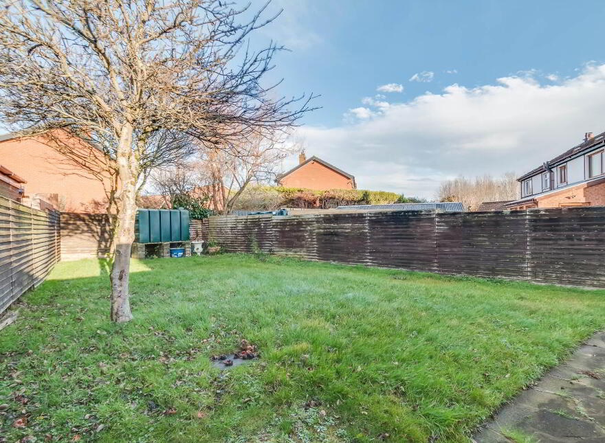 17 Woodford Grange, Bangor, BT19 6ZA