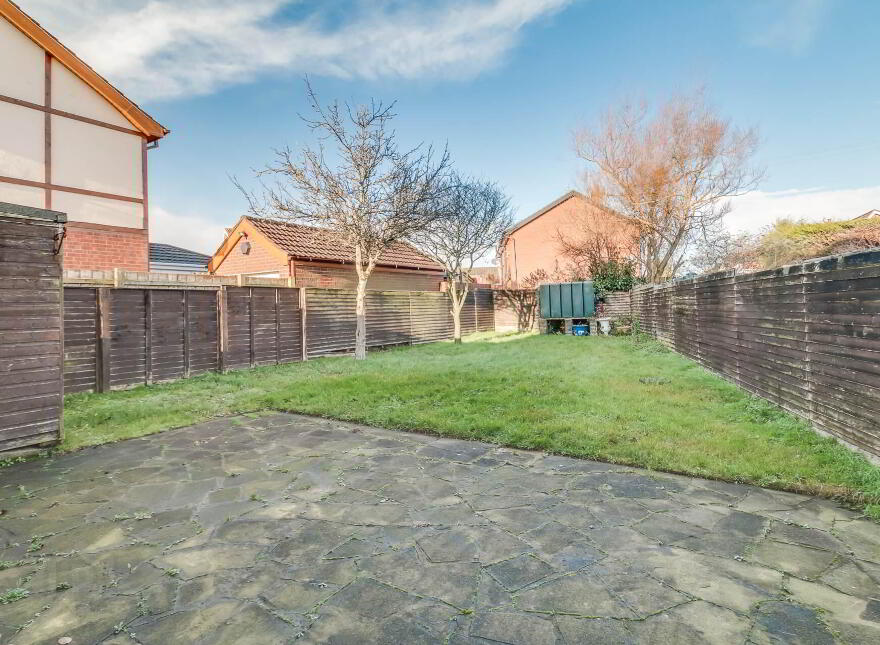 17 Woodford Grange, Bangor, BT19 6ZA