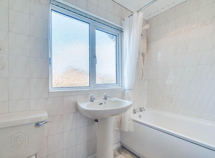17 Woodford Grange, Bangor, BT19 6ZA