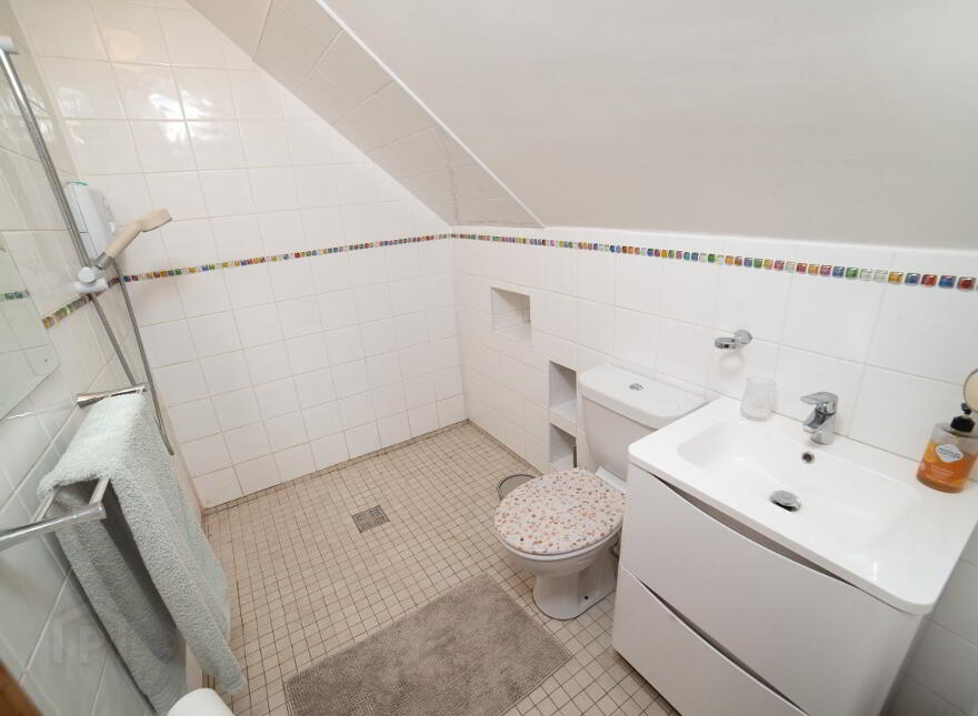 Lougharuane, Castletownroche, Mallow, P51YW10