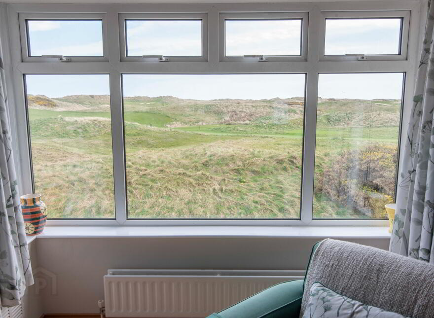 20 The Links (term Time), Portrush, BT56 8SX