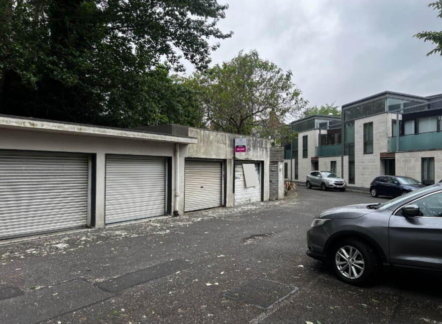 Double Garage, Ardoyne House, Pembroke Park, Ballsbridge, Dublin, D04F3C3