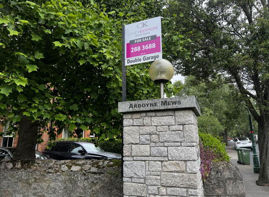 Double Garage, Ardoyne House, Pembroke Park, Ballsbridge, Dublin, D04F3C3