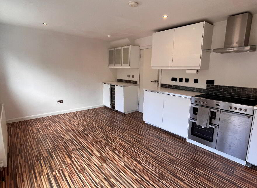 20 Woodlawn Avenue, Carrickfergus, BT38 8PP