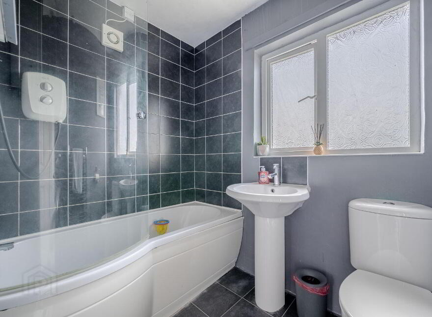 17 Orangefield Road, Belfast, BT5 6DB