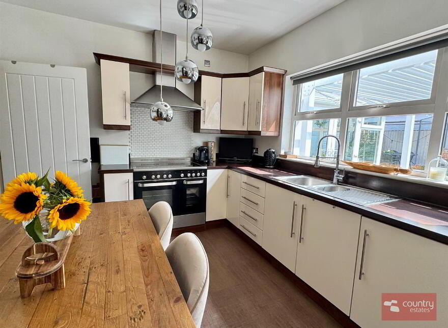 6 Gateside Manor, Ballyclare, BT39 9GA