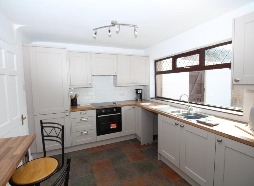 11 Tern Crescent, Carrickfergus, BT38 7RU