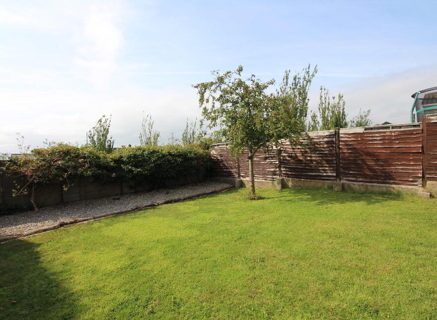 11 Tern Crescent, Carrickfergus, BT38 7RU