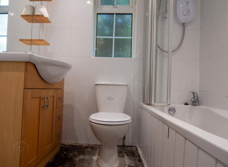 31b Dundonald Heights, Belfast, BT16 1XL