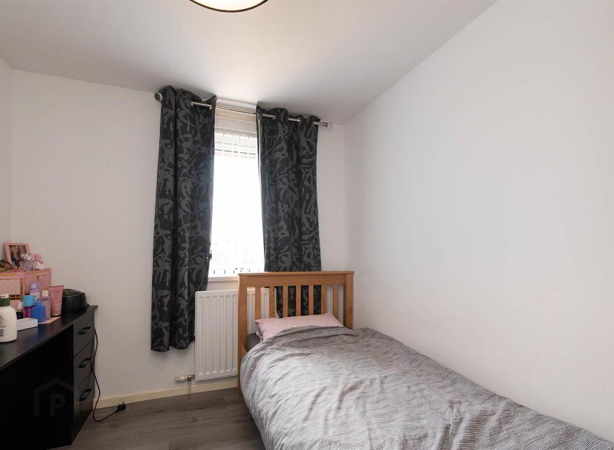 10 Leaside Gardens, Downpatrick, BT30 6QE