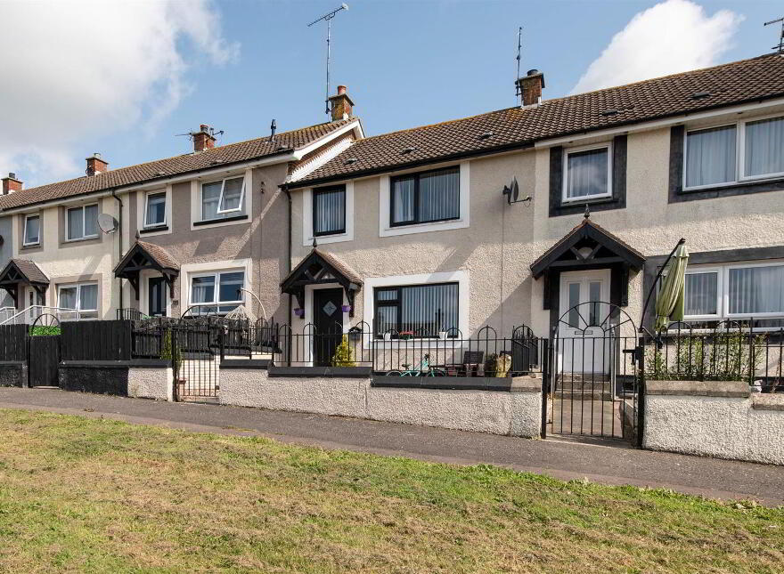 10 Leaside Gardens, Downpatrick, BT30 6QE