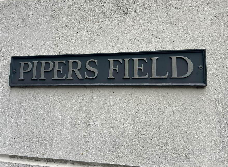 4 Pipers Field, Comber Road, Dundonald, Belfast, BT16 2AB