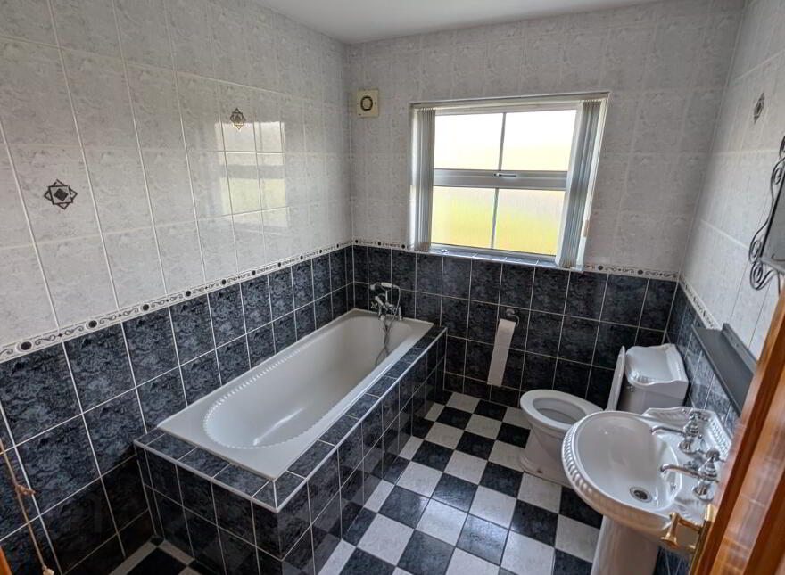 8 Lisgarvagh, Lislea, Newry, BT35 9JZ