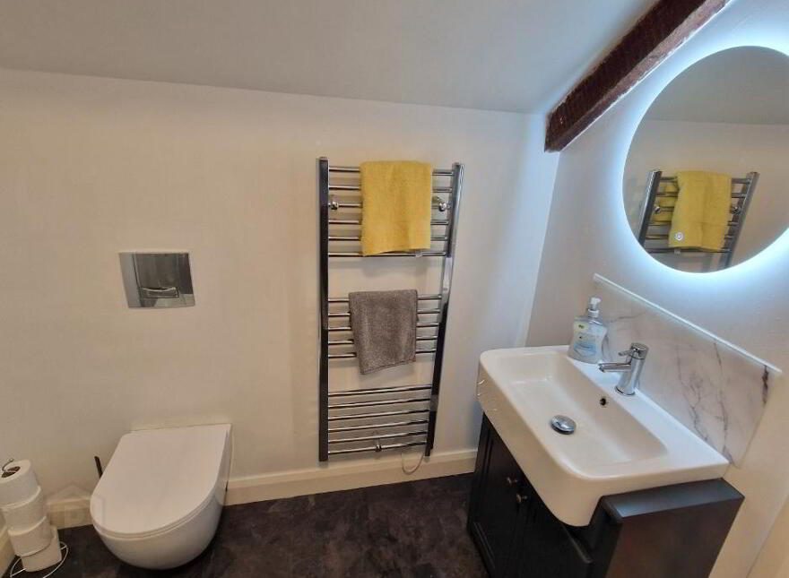 The Flat, 199 Ahoghill Road, Randalstown, BT41 3EY