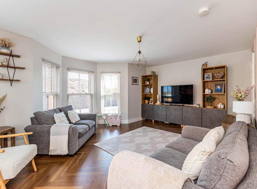 2 Ballantine Walk, Lisburn, BT27 5FW