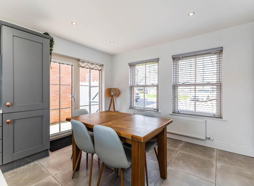 2 Ballantine Walk, Lisburn, BT27 5FW