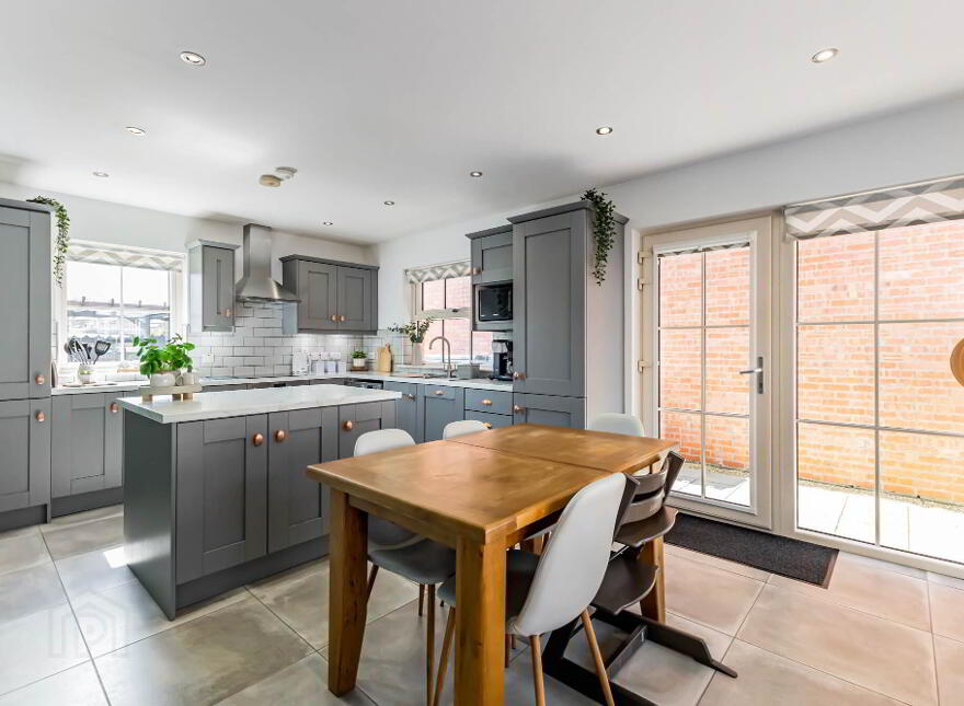 2 Ballantine Walk, Lisburn, BT27 5FW