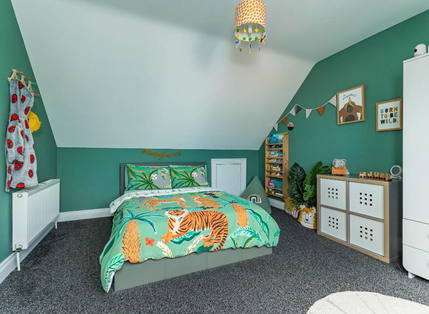 2 Ballantine Walk, Lisburn, BT27 5FW