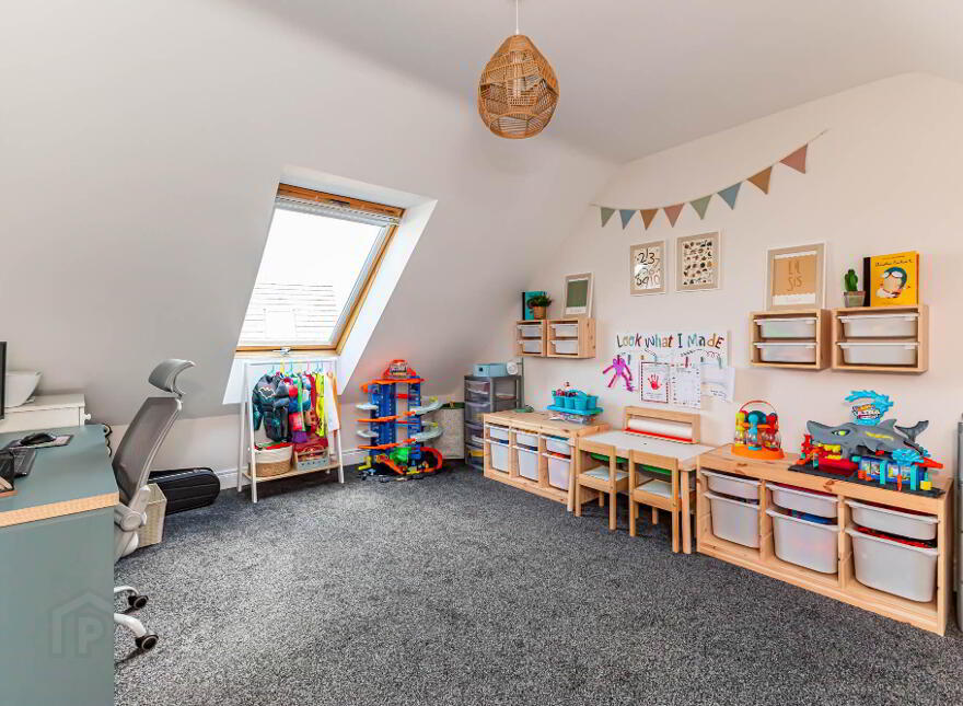 2 Ballantine Walk, Lisburn, BT27 5FW