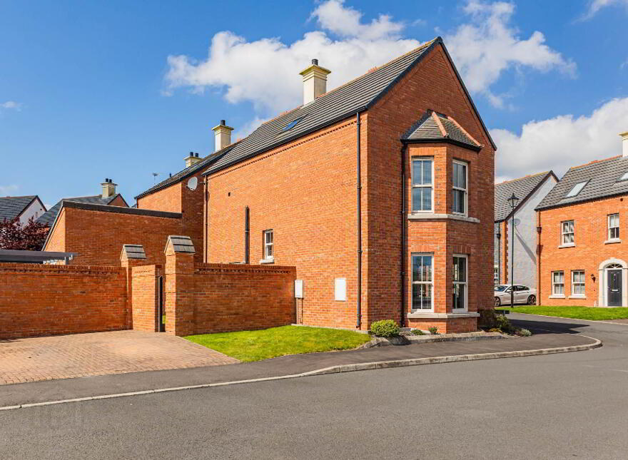 2 Ballantine Walk, Lisburn, BT27 5FW