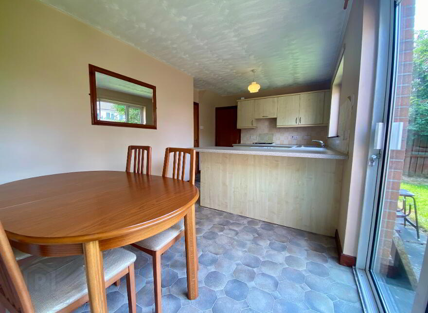 6 Copeland Road, Carrickfergus, BT38 7NW