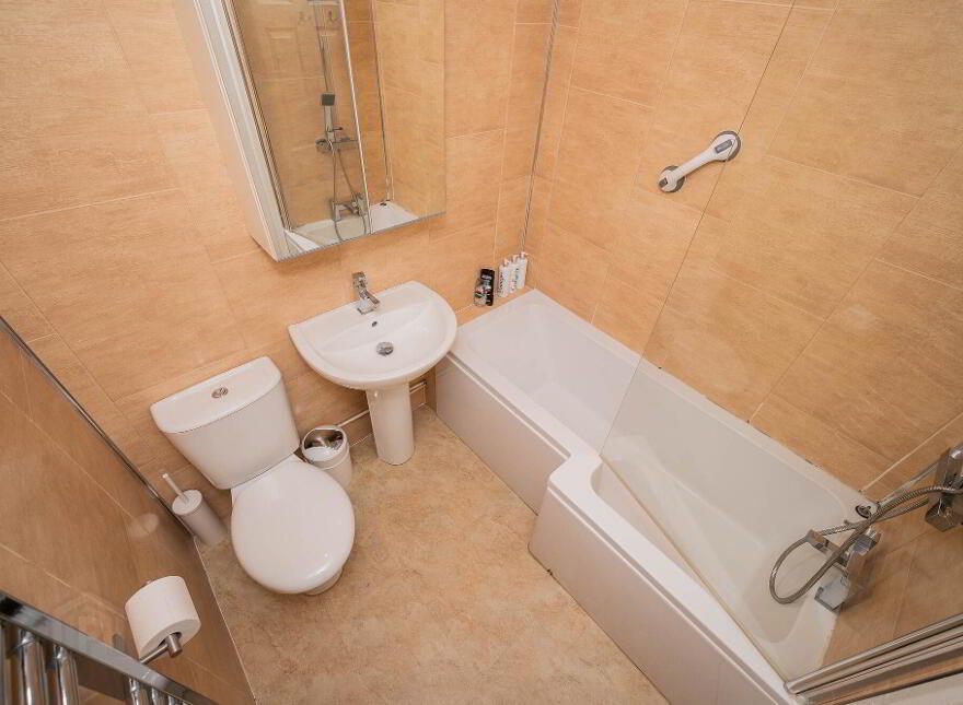 36 Salisbury Street, Dublin Road, Belfast, BT7 1AH