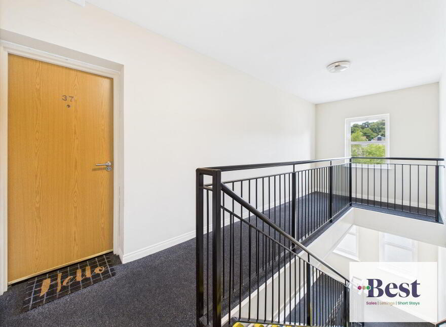 37 Corran Mews, Larne, BT40 1FH