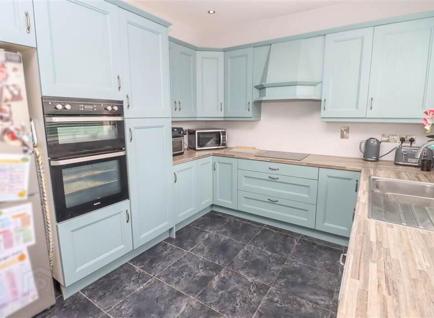3 Trigo Parade, Castlereagh, Belfast, BT6 9GA