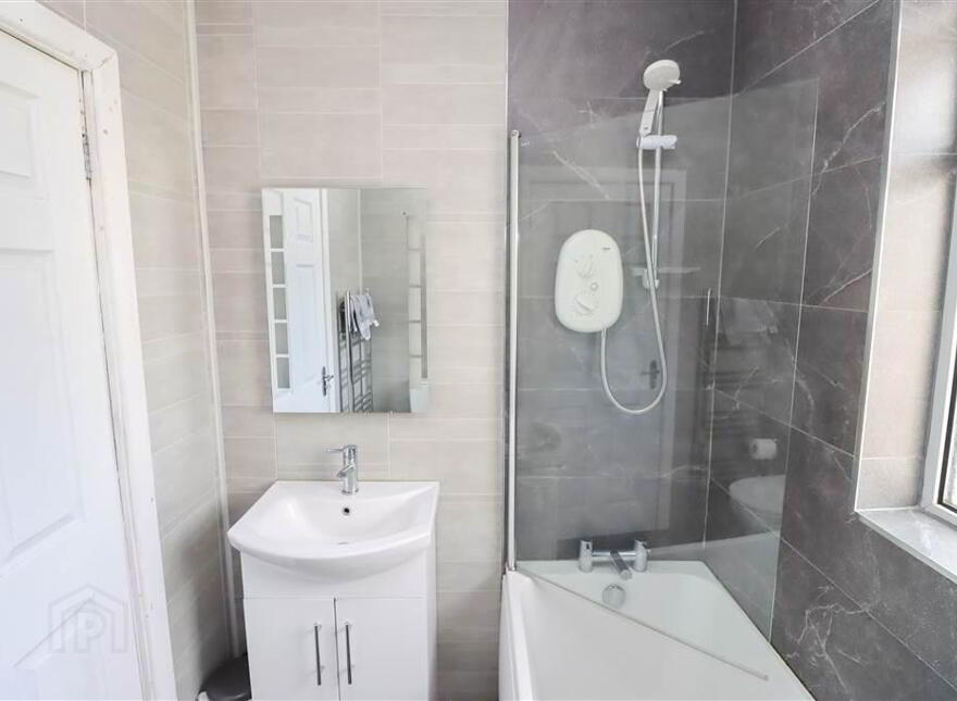 3 Trigo Parade, Castlereagh, Belfast, BT6 9GA