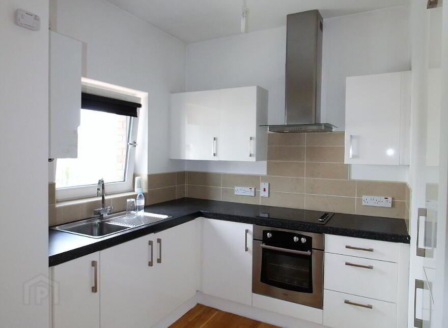25 Woodbrook Avenue, Lisburn, BT28 2ZG