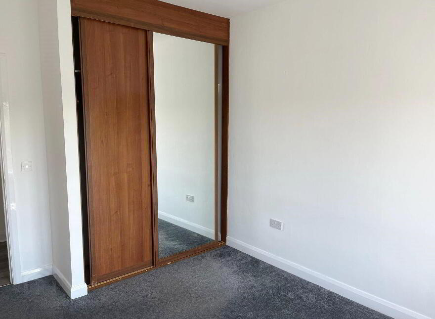25 Woodbrook Avenue, Lisburn, BT28 2ZG