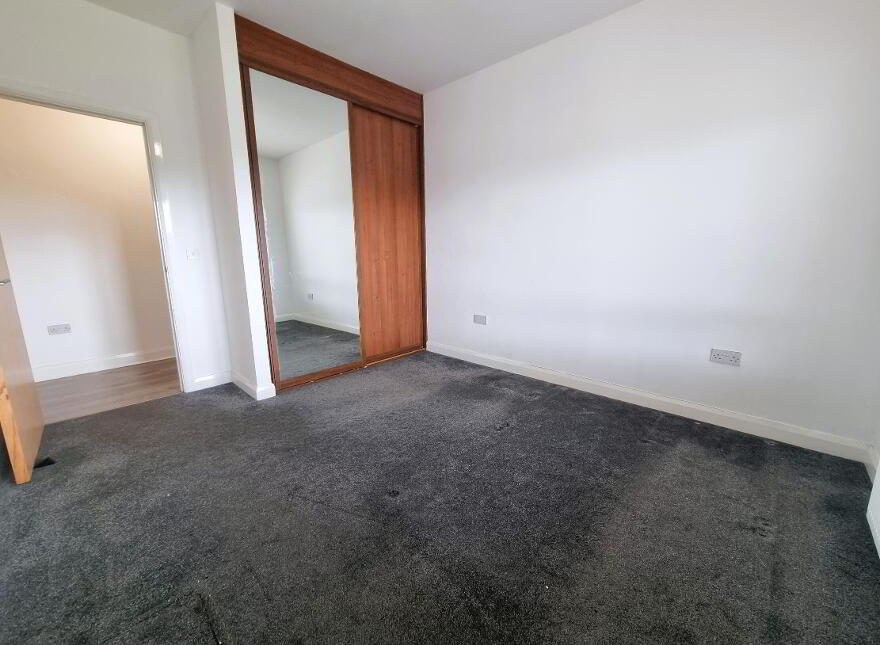 25 Woodbrook Avenue, Lisburn, BT28 2ZG