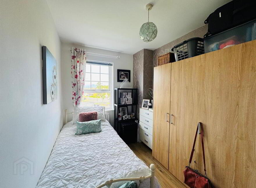 78a Rossdale, L'Derry, BT47 5RD