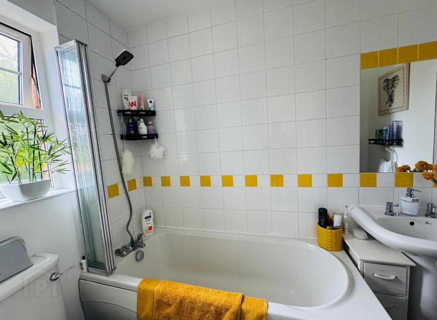 78a Rossdale, L'Derry, BT47 5RD