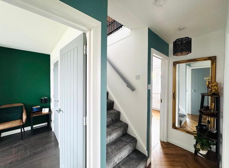 2 Erosmore Drive, L'Derry, BT47 5SL