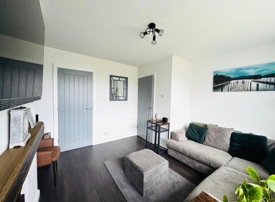 2 Erosmore Drive, L'Derry, BT47 5SL