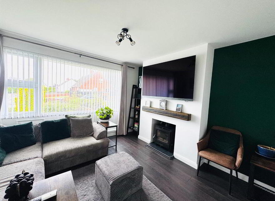 2 Erosmore Drive, L'Derry, BT47 5SL