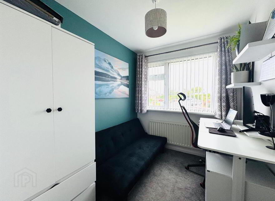 2 Erosmore Drive, L'Derry, BT47 5SL
