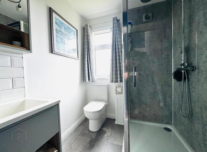 2 Erosmore Drive, L'Derry, BT47 5SL