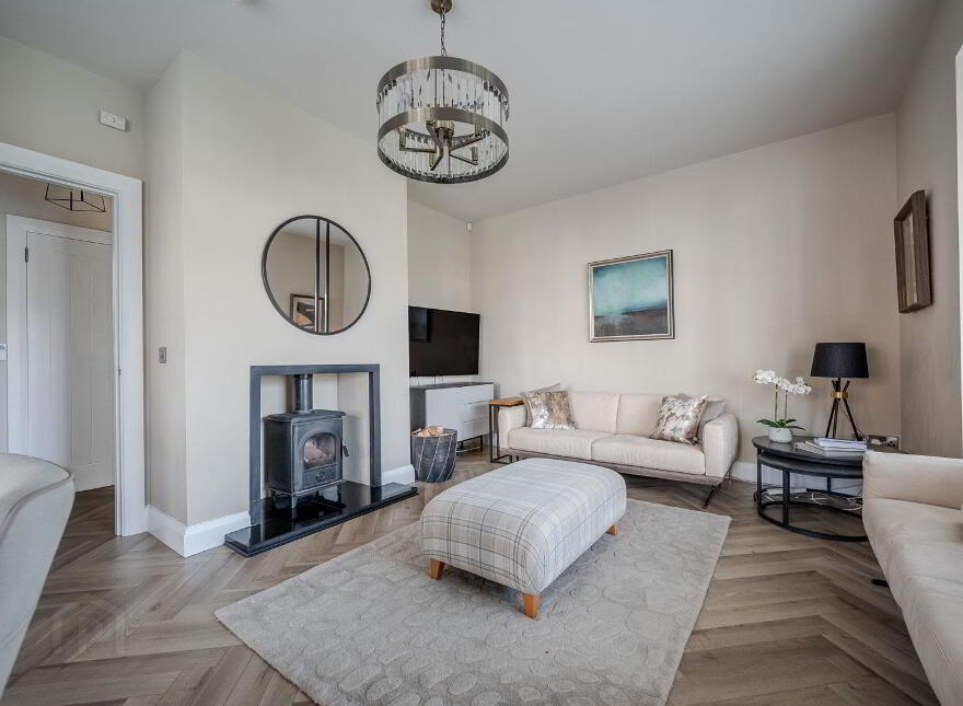 10 Bracken Hill Square, Belfast, BT8 6ZW