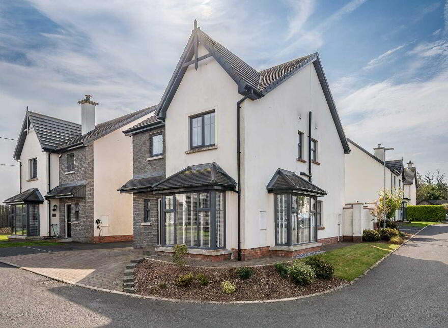 10 Bracken Hill Square, Belfast, BT8 6ZW