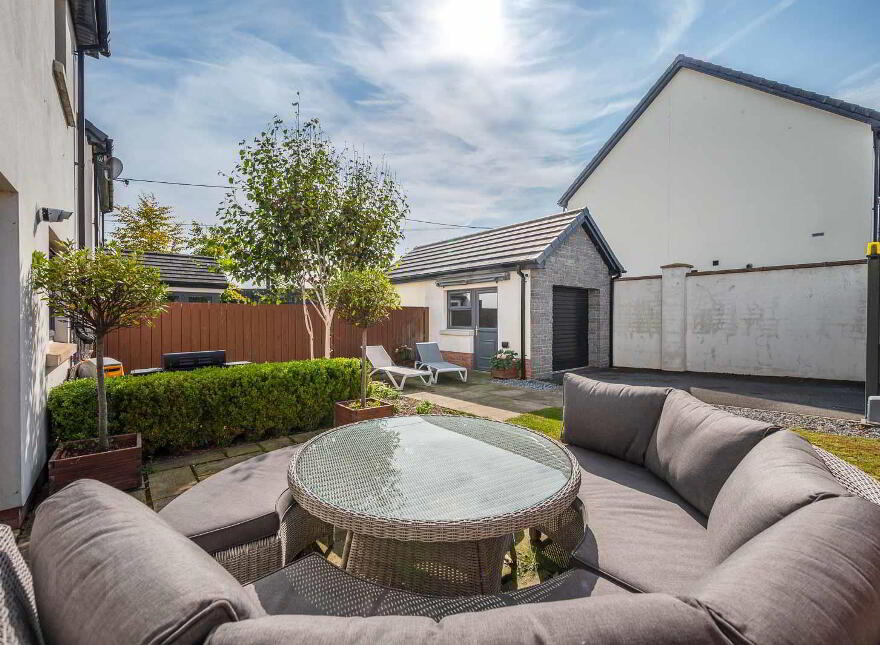 10 Bracken Hill Square, Belfast, BT8 6ZW