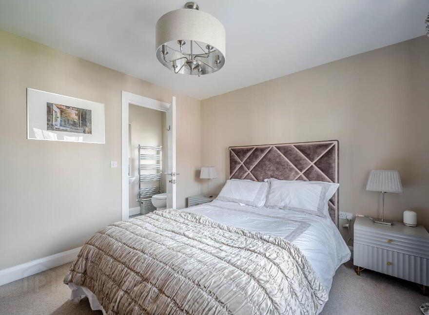 10 Bracken Hill Square, Belfast, BT8 6ZW