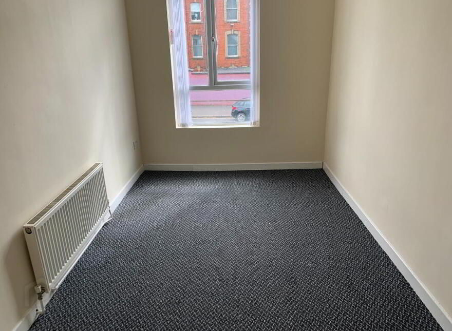 Apt 1, 121 Falls Road, Belfast, BT12 6AA