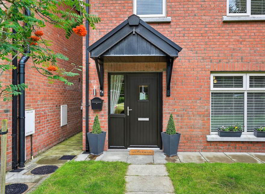 2b The Green, Dunmurry, Belfast, BT17 0EH