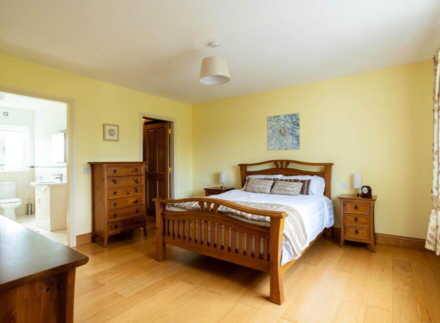 Radharc, Rossmore, P85YH39