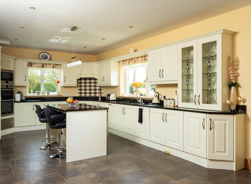 Radharc, Rossmore, P85YH39