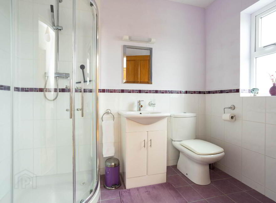 Radharc, Rossmore, P85YH39