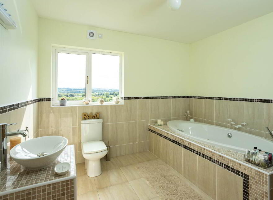 Radharc, Rossmore, P85YH39